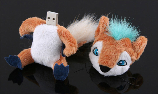 ...I couldn't find a decent photo of a USB Shark, I got this fox pic instead. Please, please forgive me...